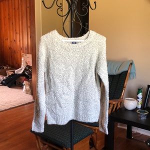 Gap sweater
